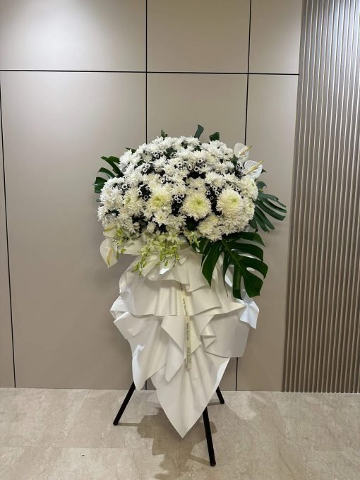 Chrysanthemum Condolences stand